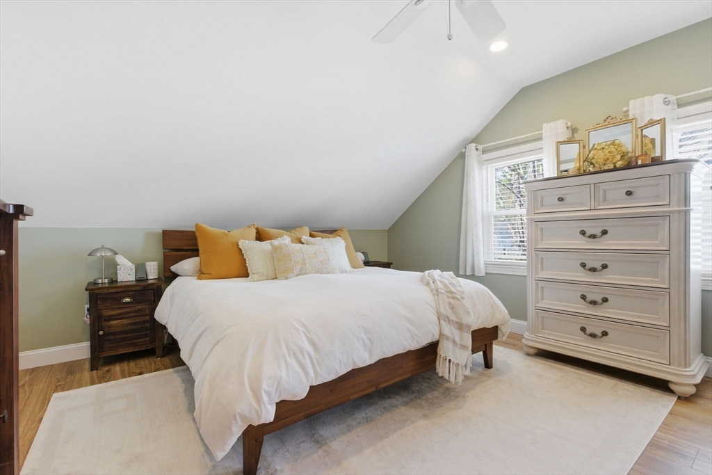 7 Maple Street, Unit 7 Reading, MA 01867 - Photo 22 of 40