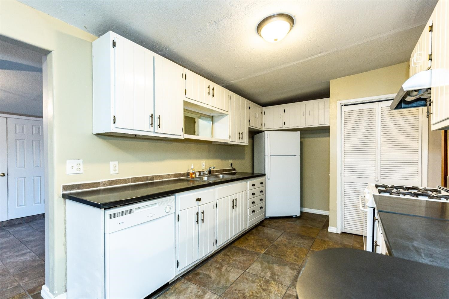 2836 65th Street Lubbock, TX 79413 - Photo 13 of 39 Photo 13