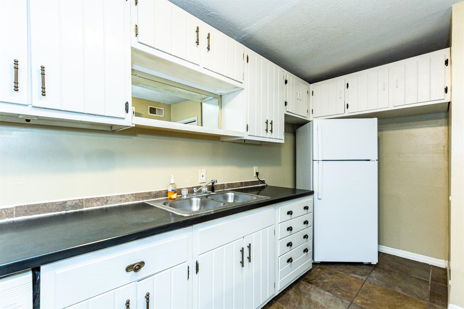 2836 65th Street Lubbock, TX 79413 - Photo 14 of 39 Photo 14