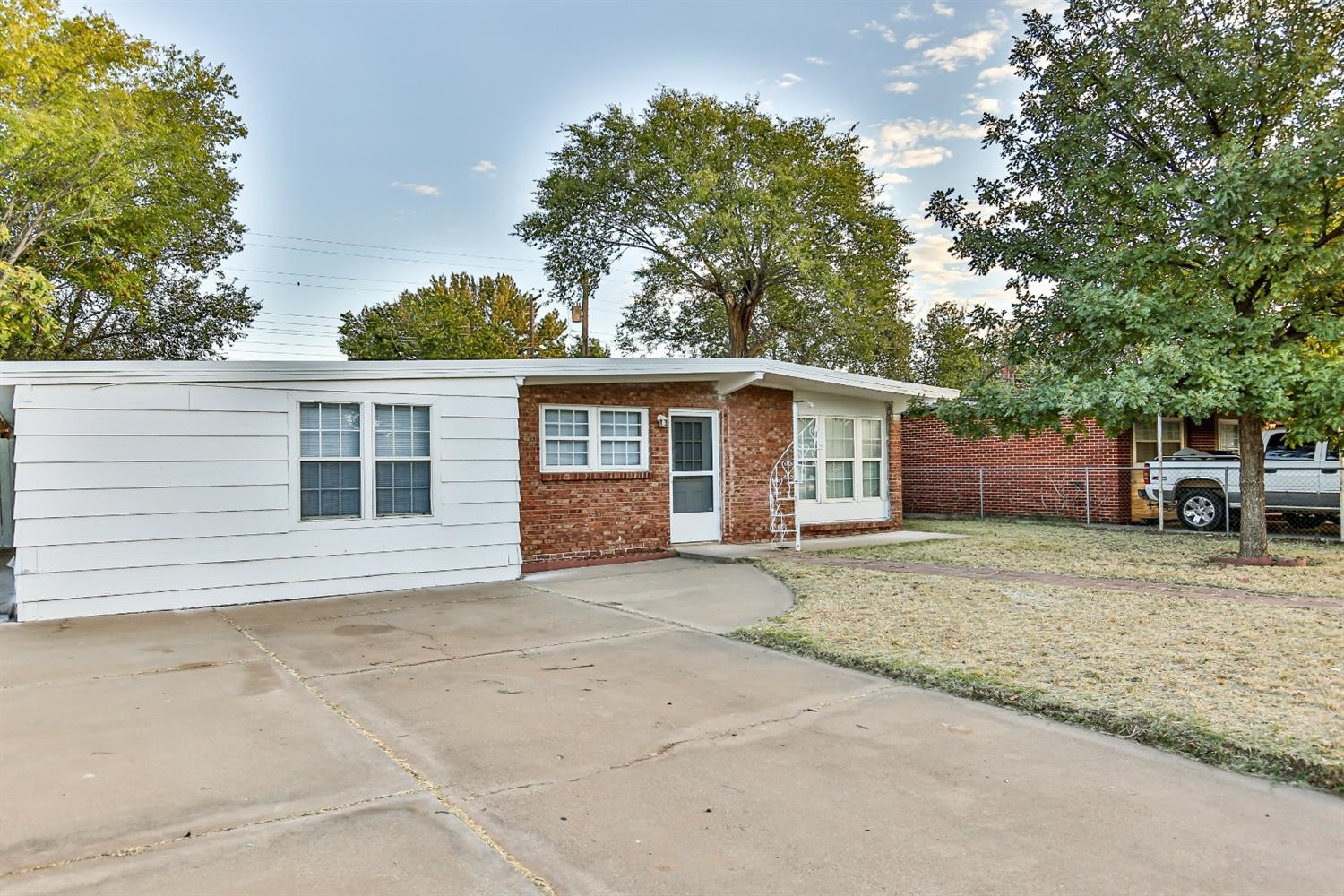 2836 65th Street Lubbock, TX 79413 - Photo 3 of 39 Photo 3