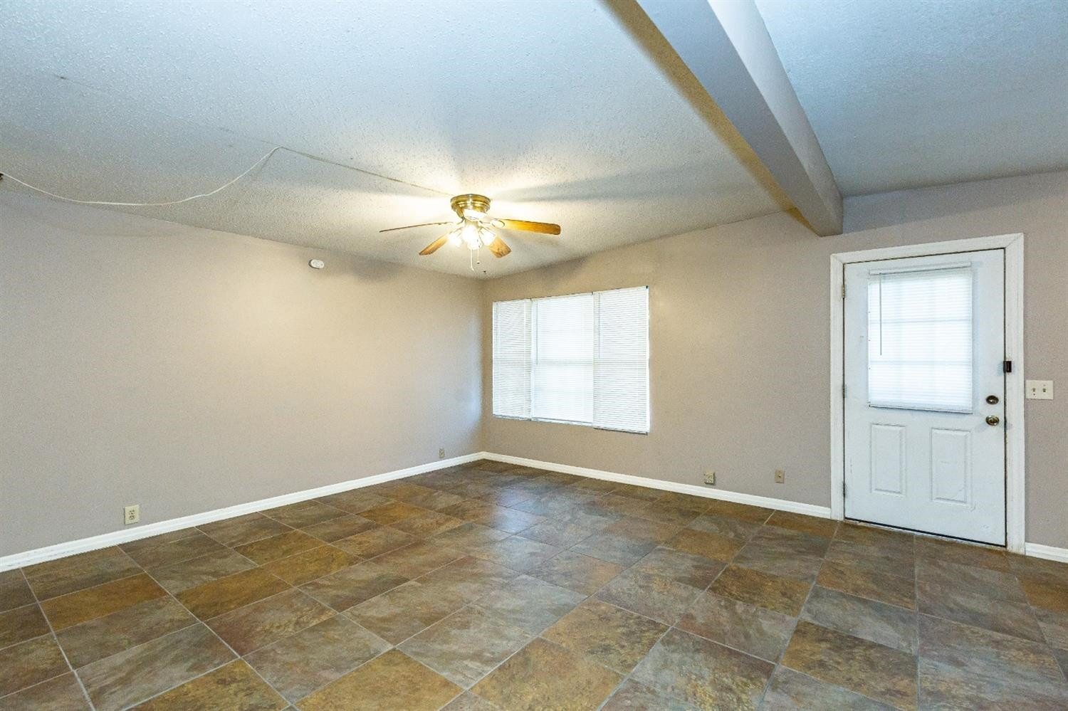 2836 65th Street Lubbock, TX 79413 - Photo 6 of 39 Living Area