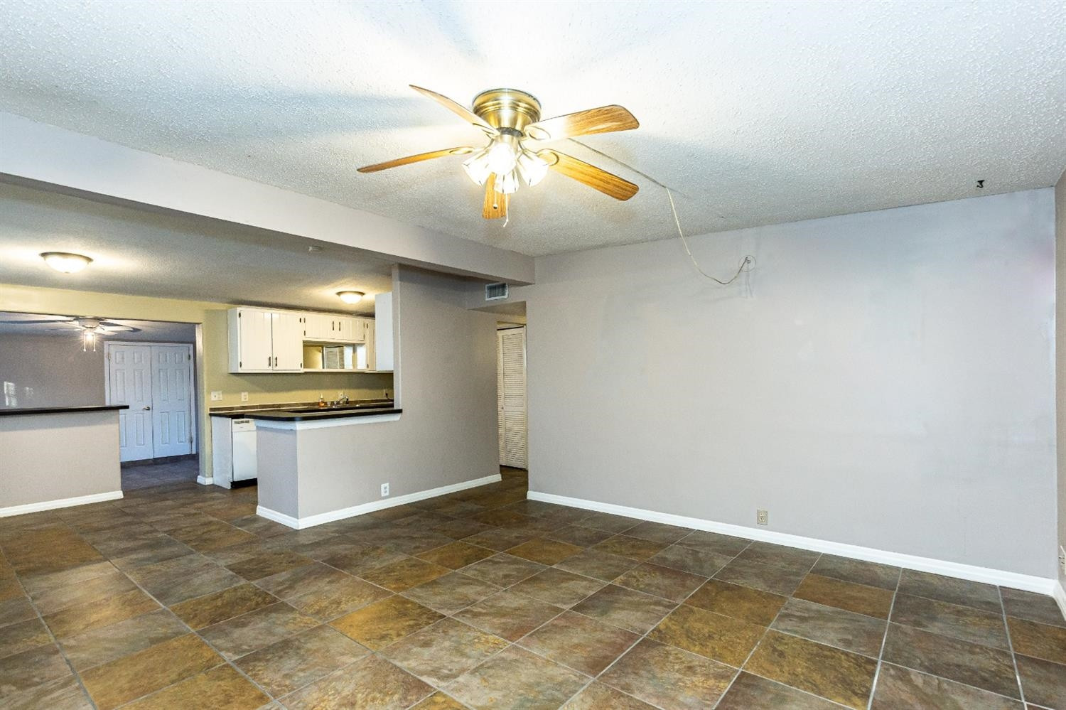 2836 65th Street Lubbock, TX 79413 - Photo 8 of 39 Photo 8