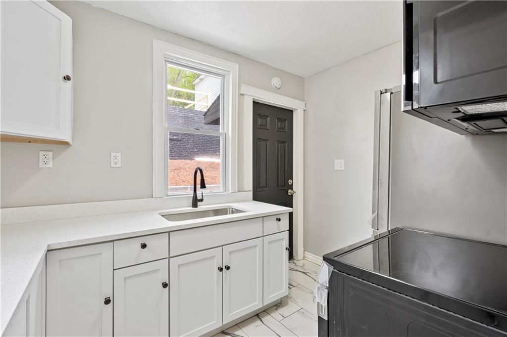 716 Ridge Avenue McKees Rocks, PA 15136 - Photo 12 of 31 Gallery Image 12