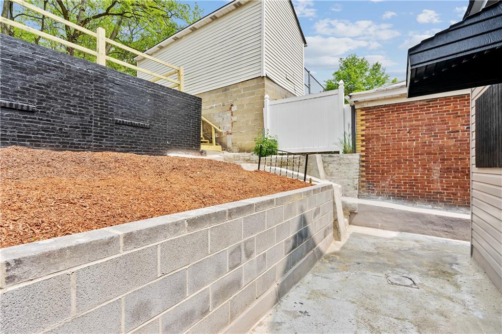 716 Ridge Avenue McKees Rocks, PA 15136 - Photo 29 of 31 Gallery Image 29