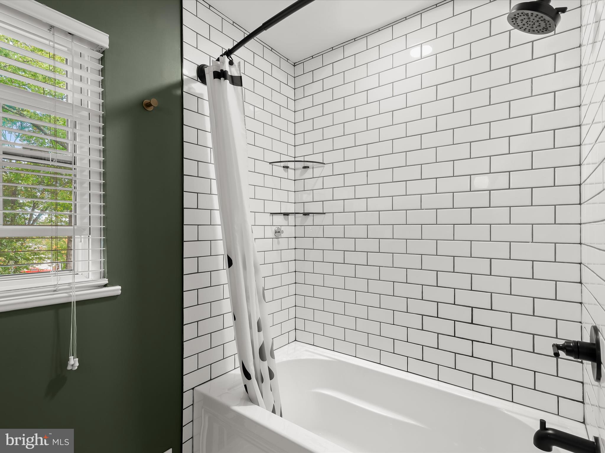 2402 Harborwood Road Catonsville, MD 21228 - Photo 29 of 43 Bath