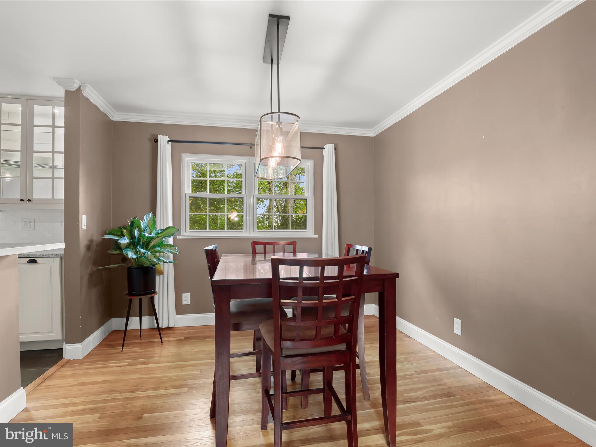 2402 Harborwood Road Catonsville, MD 21228 - Photo 6 of 43 Dining Room