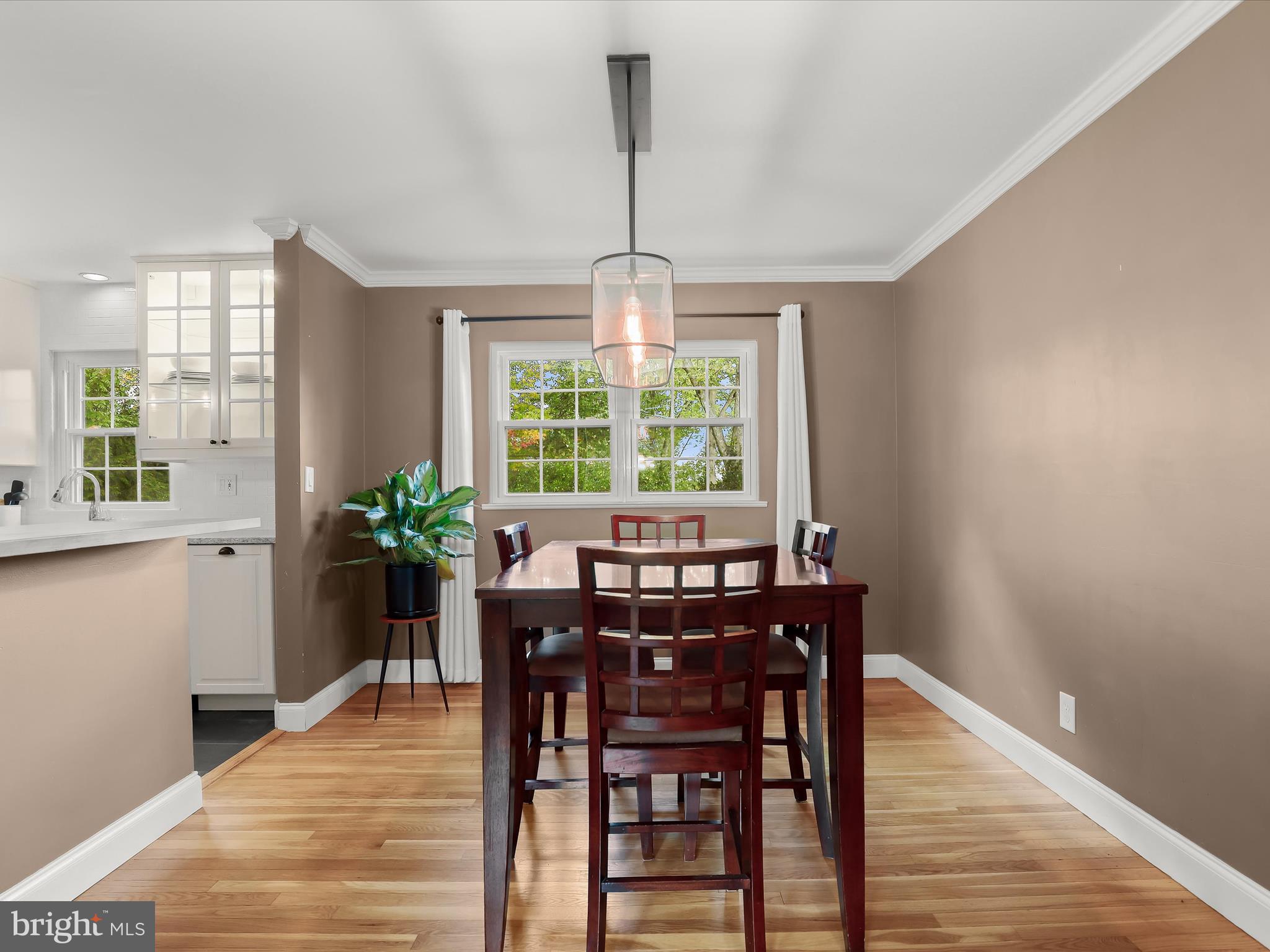 2402 Harborwood Road Catonsville, MD 21228 - Photo 7 of 43 Dining Room