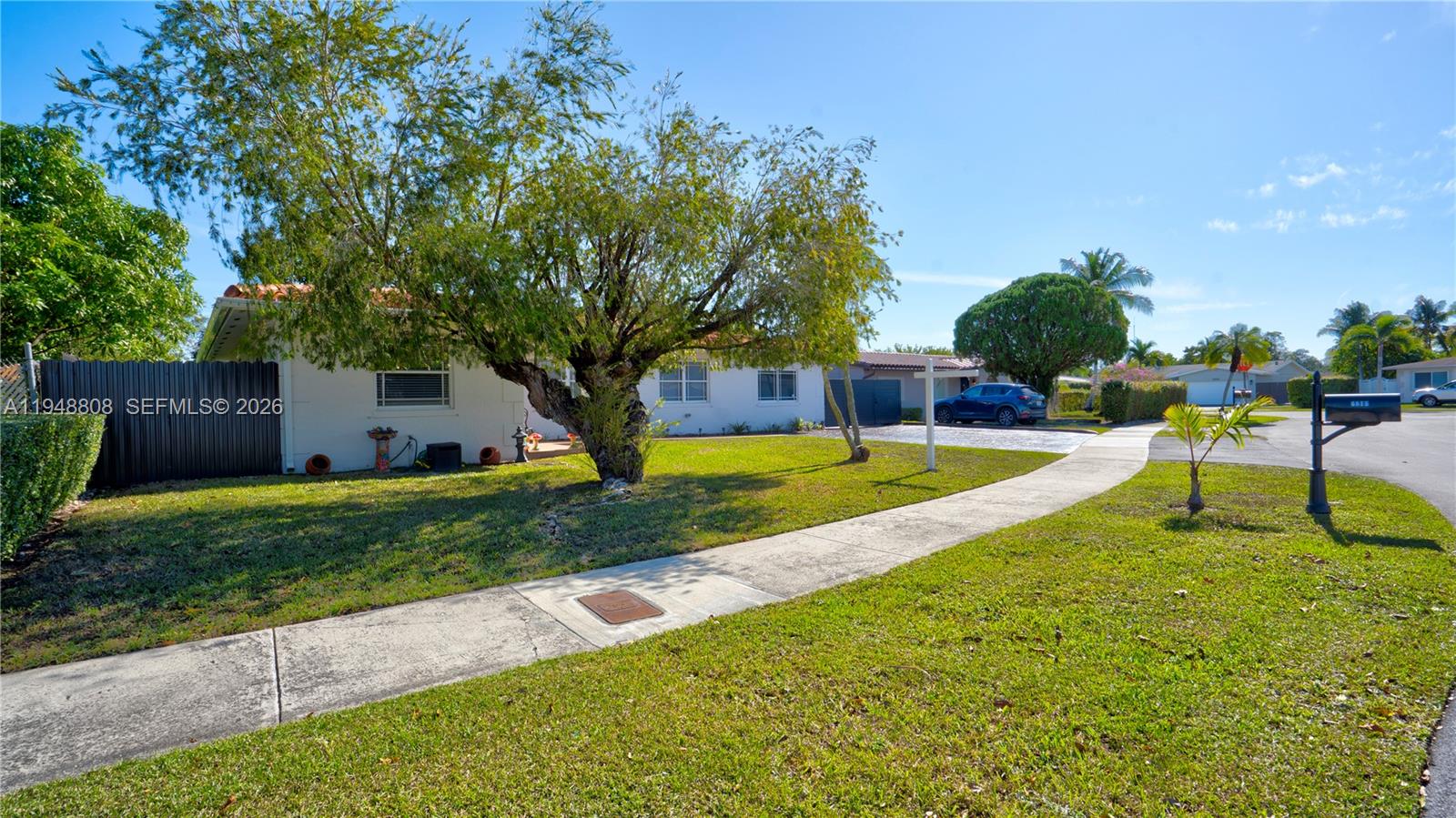6815 Southwest 134th Court Miami, FL 33183 - Photo 2 of 53