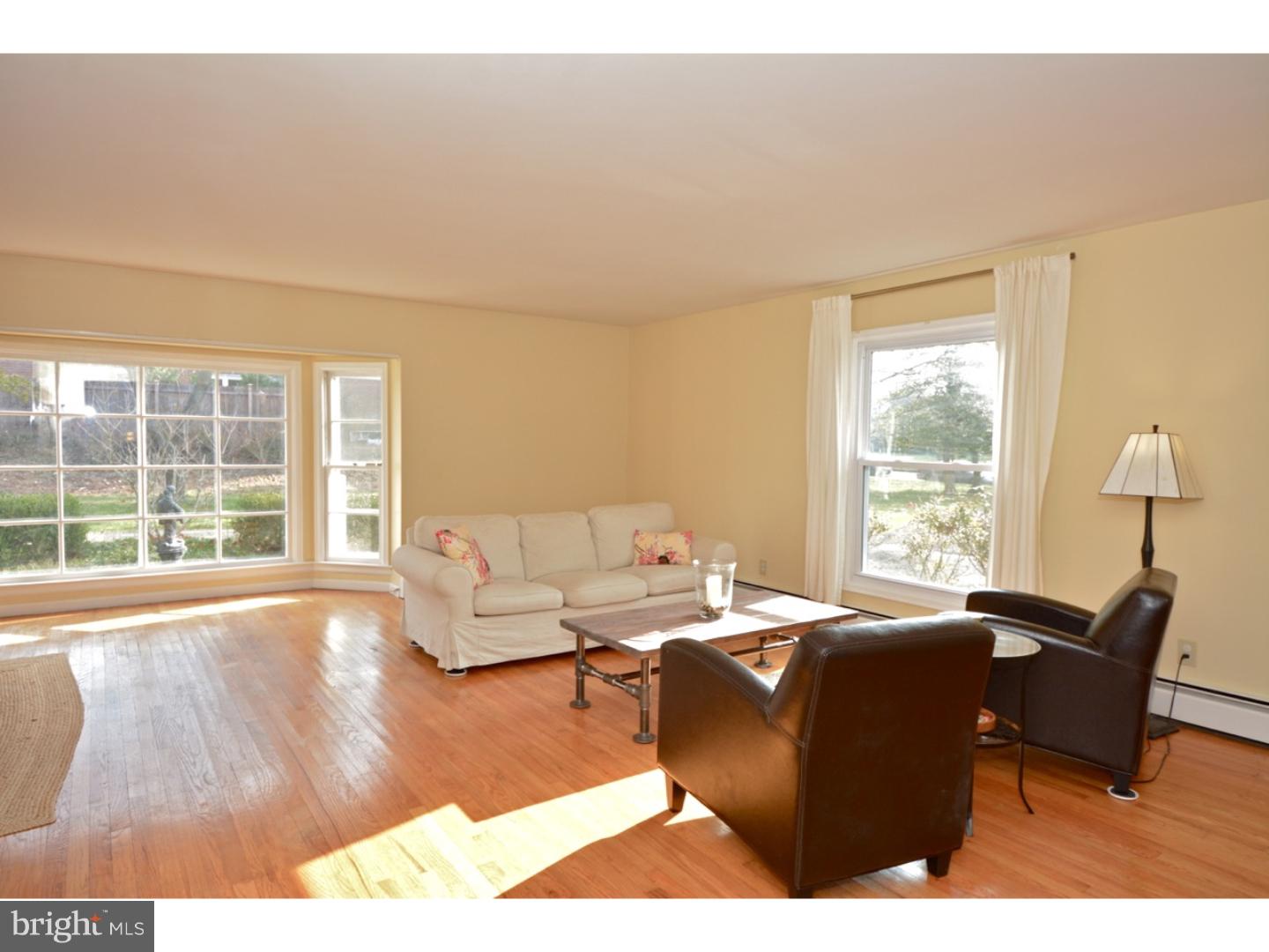 10 Brandon Road Lawrenceville, NJ 08648 - Photo 2 of 25 Gallery Image 2