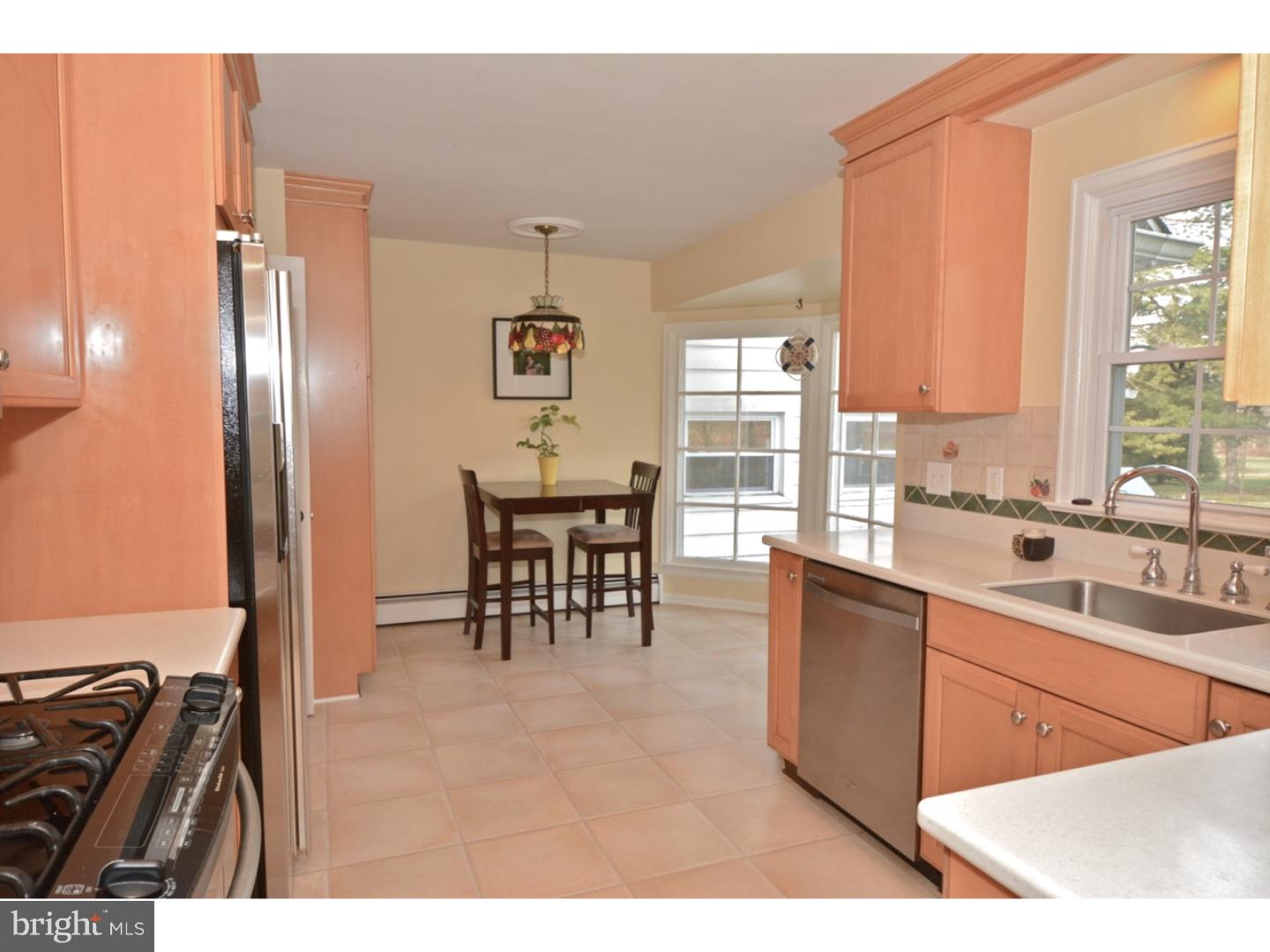 10 Brandon Road Lawrenceville, NJ 08648 - Photo 7 of 25 Gallery Image 7