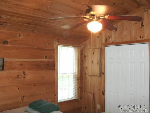 957 Rebel Ridge Road Marshall, NC 28753 - Photo 5 of 24 Gallery Image 5
