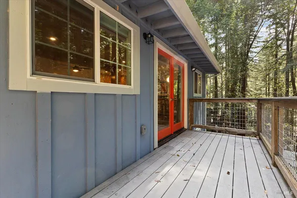 $549,000 | 15244 Rio Nido Road, Guerneville, CA 95446