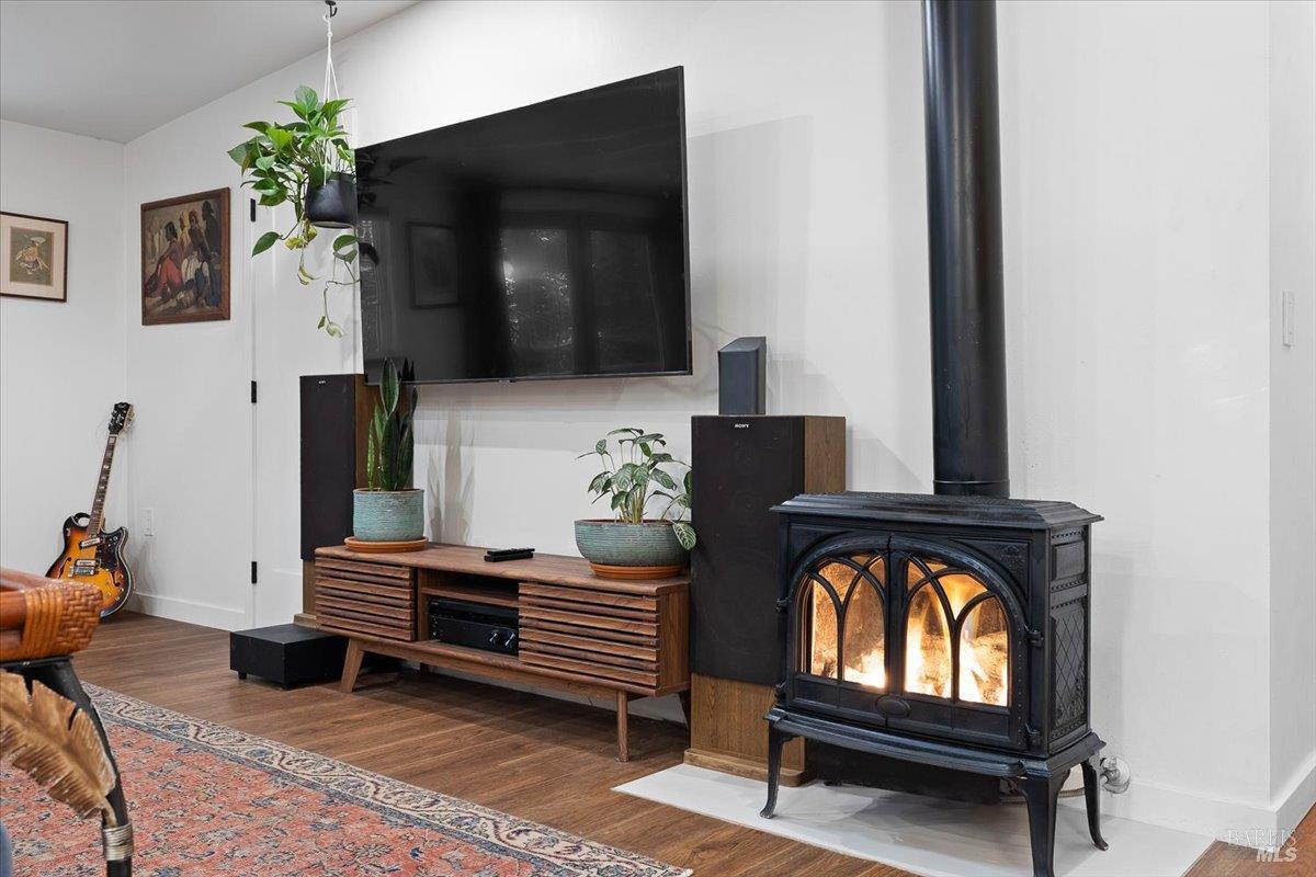 15244 Rio Nido Road Guerneville, CA 95446 - Photo 10 of 40