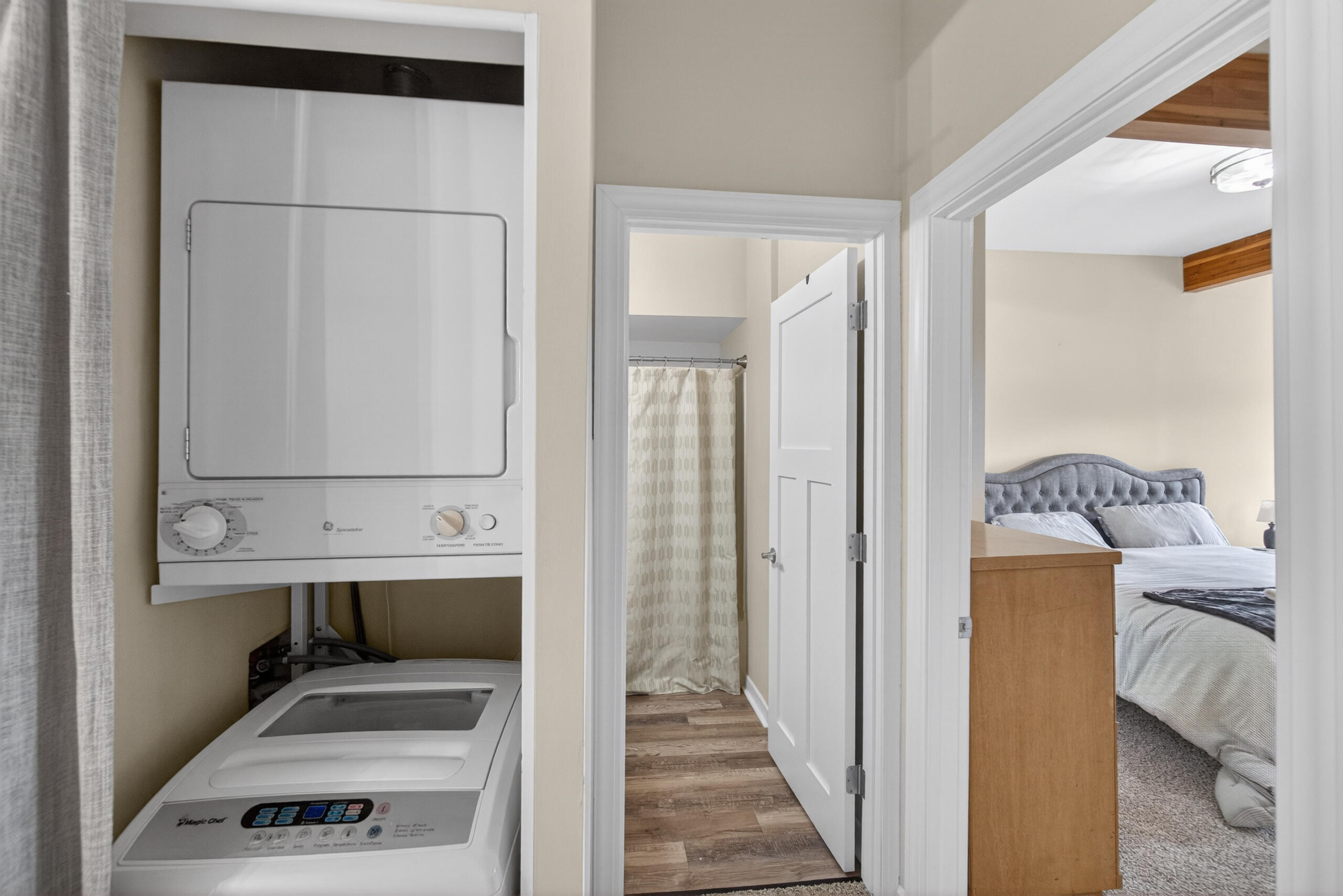 100 Main Street, Unit 105 Pewaukee, WI 53072 - Photo 7 of 13 DSC06424