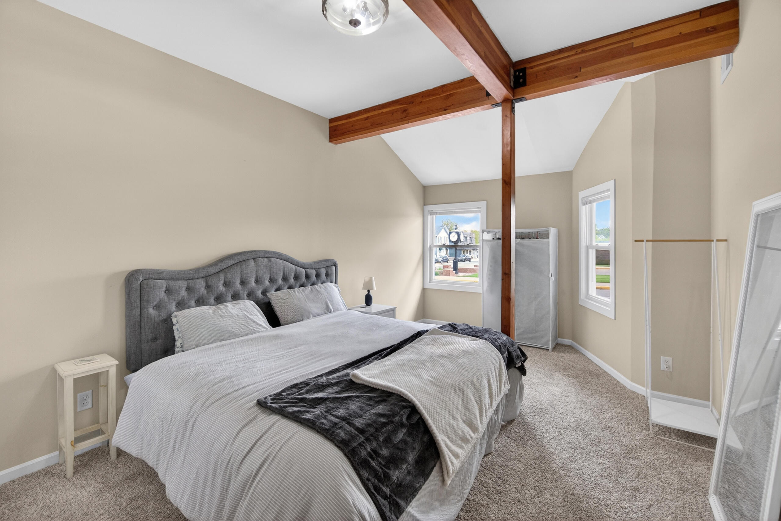 100 Main Street, Unit 105 Pewaukee, WI 53072 - Photo 9 of 13 DSC06436