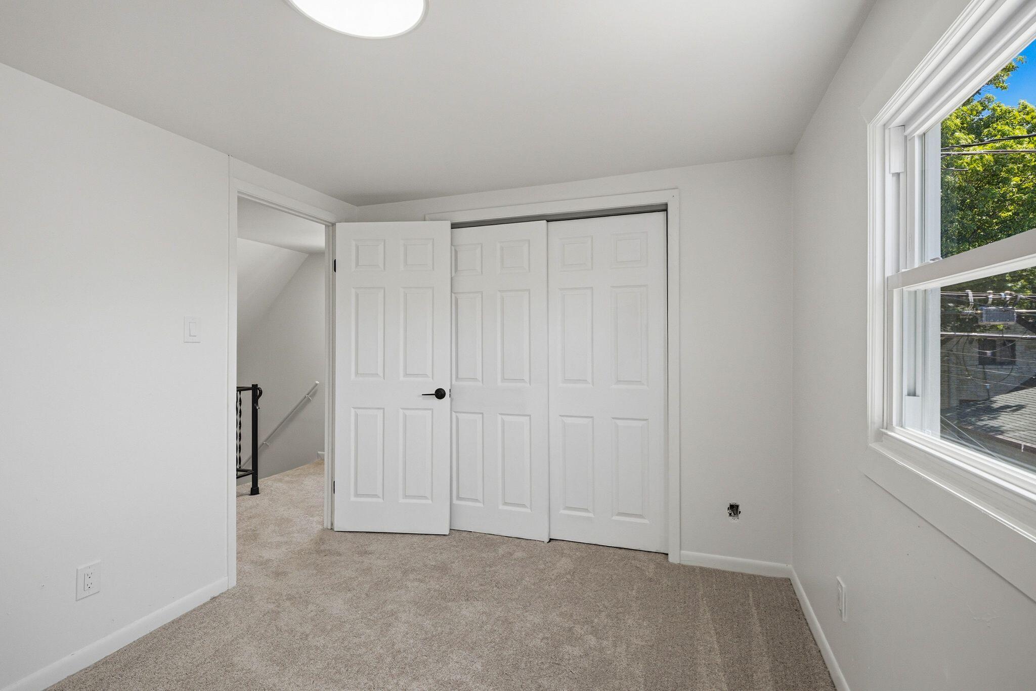 2118 South 68th Street West Allis, WI 53219 - Photo 18 of 27 2118 South 68th Street, West Allis - HDR