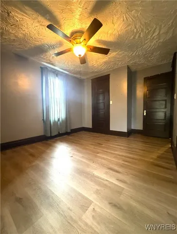 $1,150 | 1820 1/2 Whitney Avenue, Niagara Falls, NY 14301