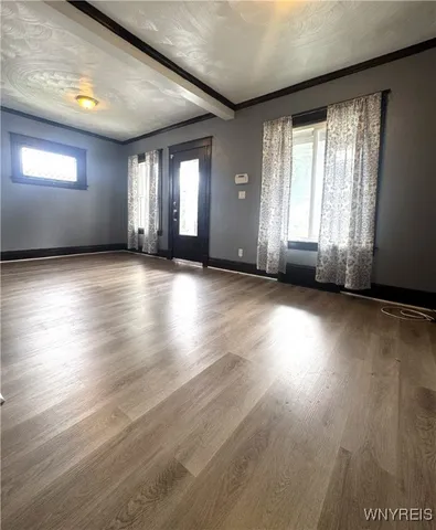 $1,150 | 1820 1/2 Whitney Avenue, Niagara Falls, NY 14301