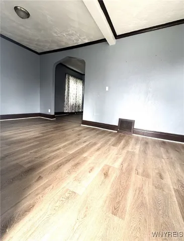 $1,150 | 1820 1/2 Whitney Avenue, Niagara Falls, NY 14301