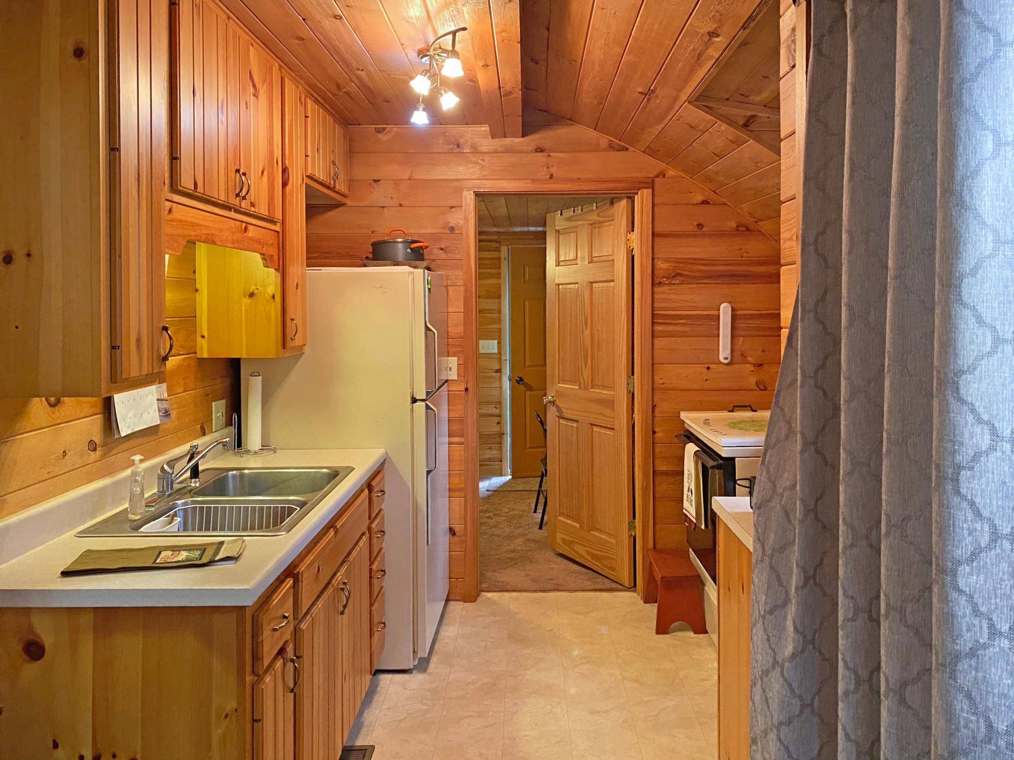 9571 Country Club Road Minocqua, WI 54548 - Photo 5 of 14 Gallery Image 5