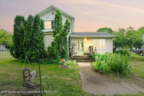 $125,000 | 215 West Fulton Avenue, Pompeii, MI 48874