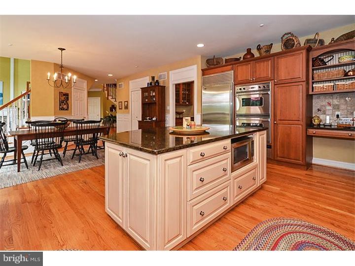 5690 Ridgeview Drive Doylestown, PA 18902 - Photo 5 of 25 Kitchen