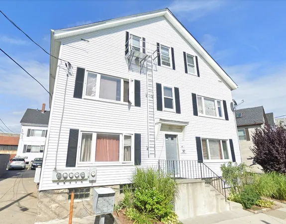 $1,200 | 30 Brow Street, Unit 2E, Fall River, MA 02721
