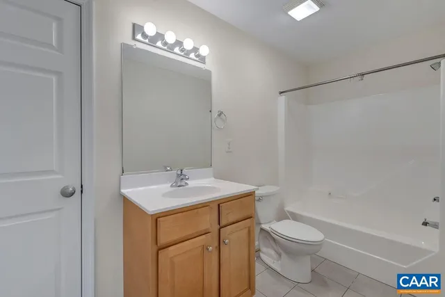 $2,100 | 120 Summit Street, Unit A, Charlottesville, VA 22903