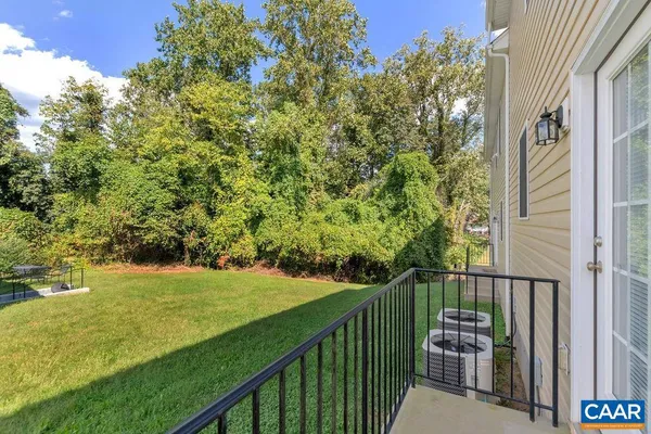 $2,100 | 120 Summit Street, Unit A, Charlottesville, VA 22903