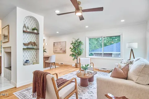 $795,000 | 1609 Acadia Street, Durham, NC 27701