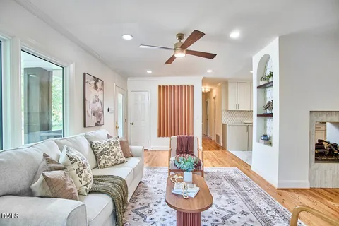 $795,000 | 1609 Acadia Street, Durham, NC 27701