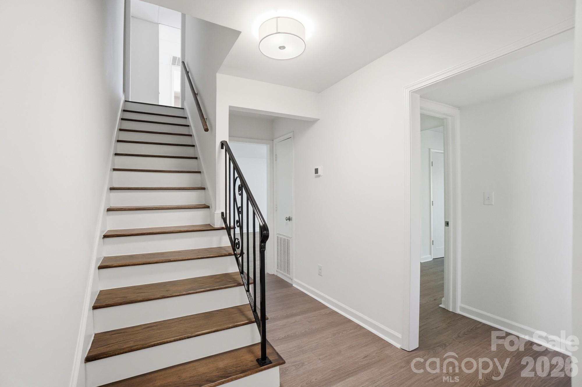 7027 Quail Hill Road Charlotte, NC 28210 - Photo 3 of 29