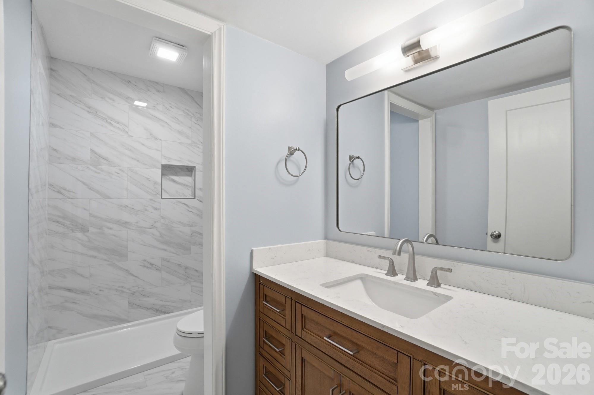 7027 Quail Hill Road Charlotte, NC 28210 - Photo 4 of 29