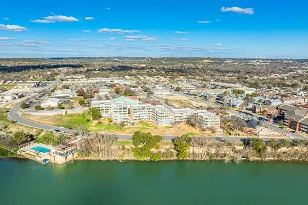 $359,000 | 1000 Guadalupe Street, Kerrville, TX 78028