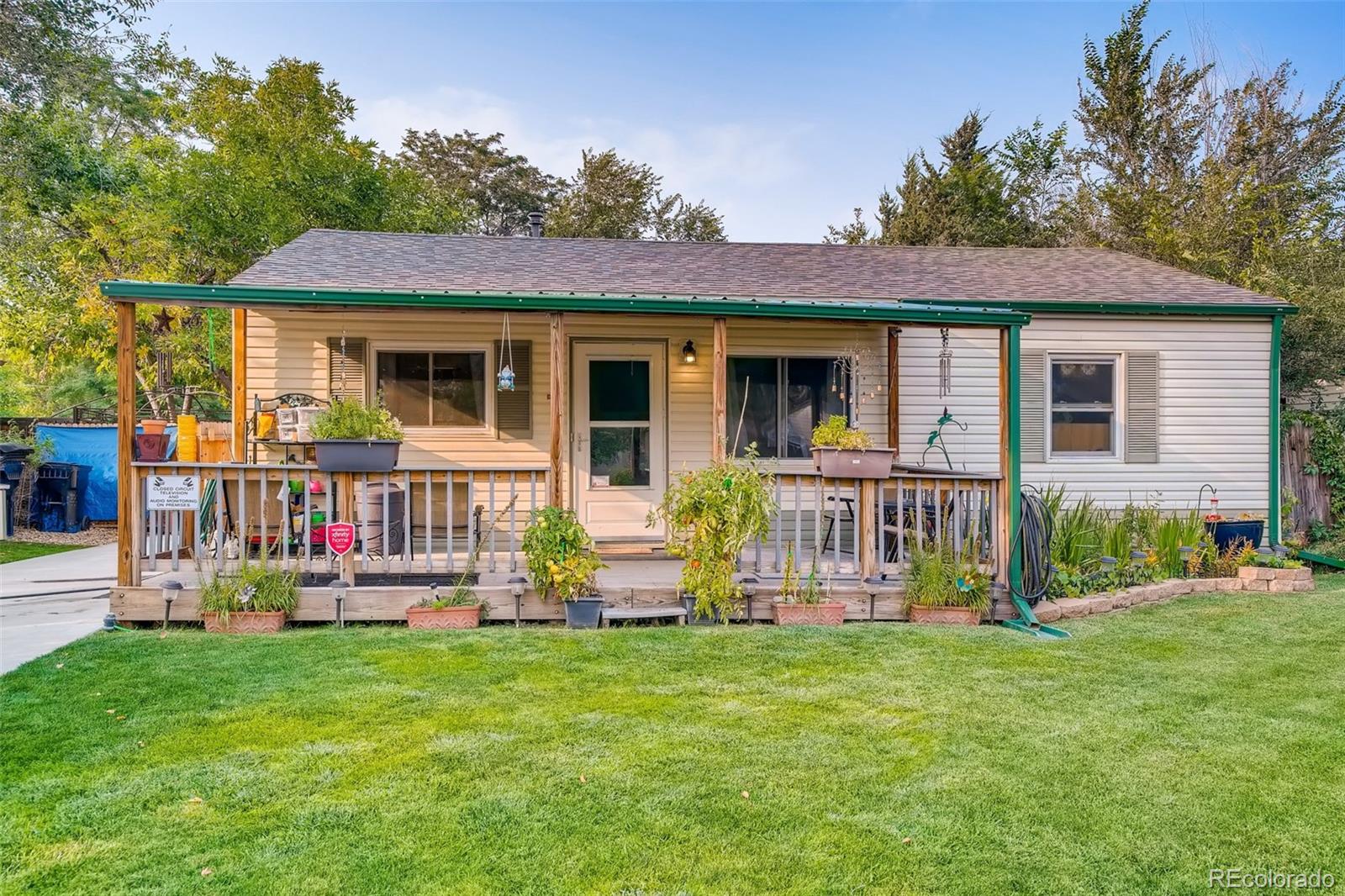 10835 West 39th Avenue Wheat Ridge, CO 80033 - Photo 4 of 28 Gallery Image 4