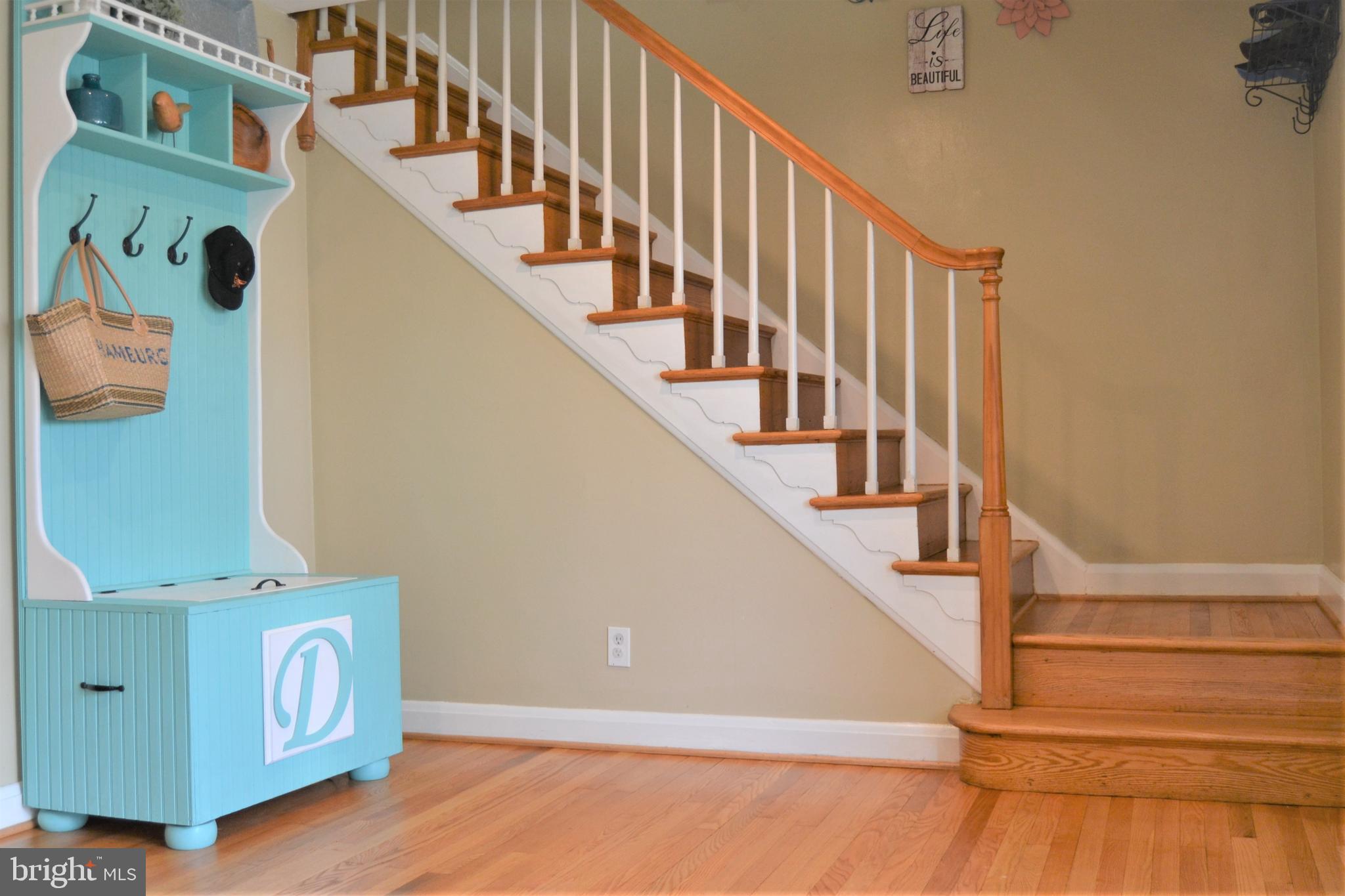 328 Greenlow Road Catonsville, MD 21228 - Photo 22 of 49 Upstairs to bedrooms