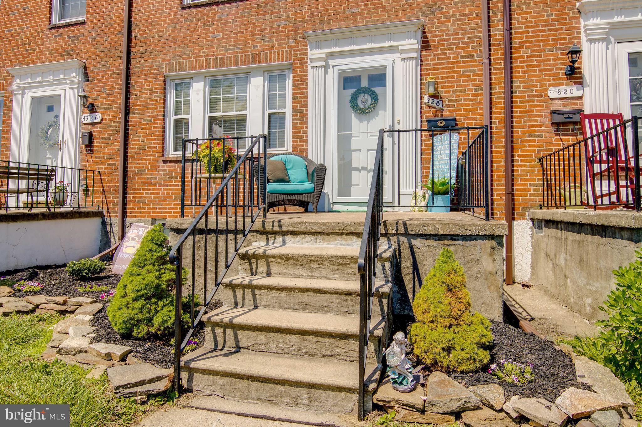 328 Greenlow Road Catonsville, MD 21228 - Photo 4 of 49 Gallery Image 4
