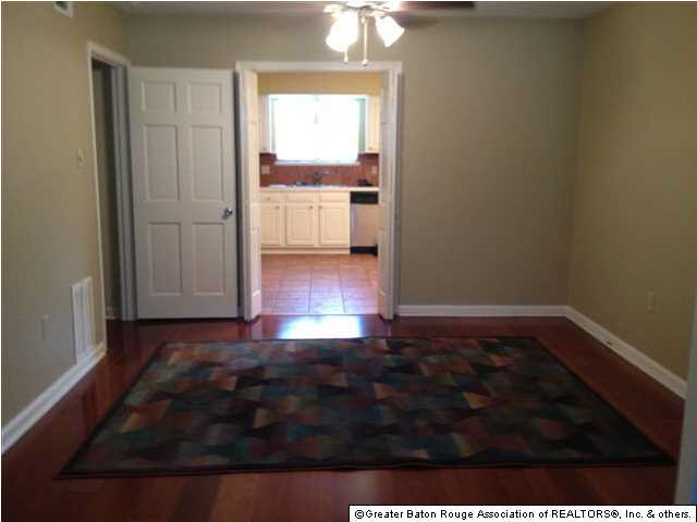 4900 Claycut Road, Unit 23 Baton Rouge, LA 70806 - Photo 3 of 10 Gallery Image 3