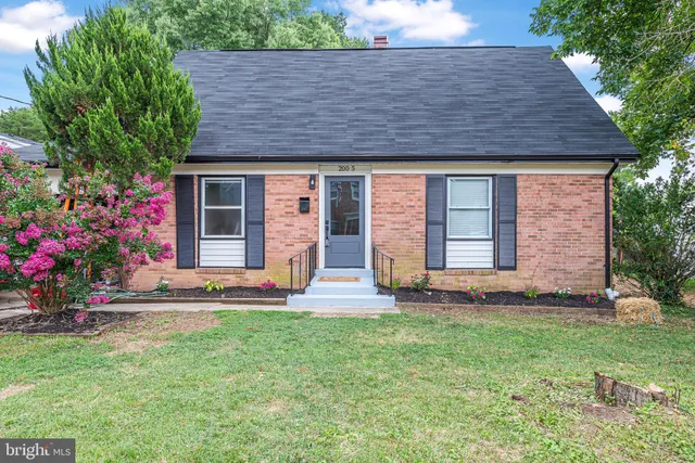 $555,000 | 200 1/2 11th Street, Laurel, MD 20707