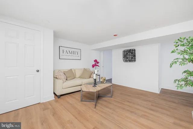 $555,000 | 200 1/2 11th Street, Laurel, MD 20707