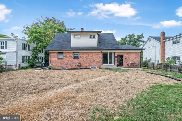 $555,000 | 200 1/2 11th Street, Laurel, MD 20707