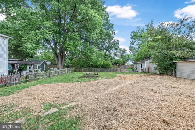 $555,000 | 200 1/2 11th Street, Laurel, MD 20707