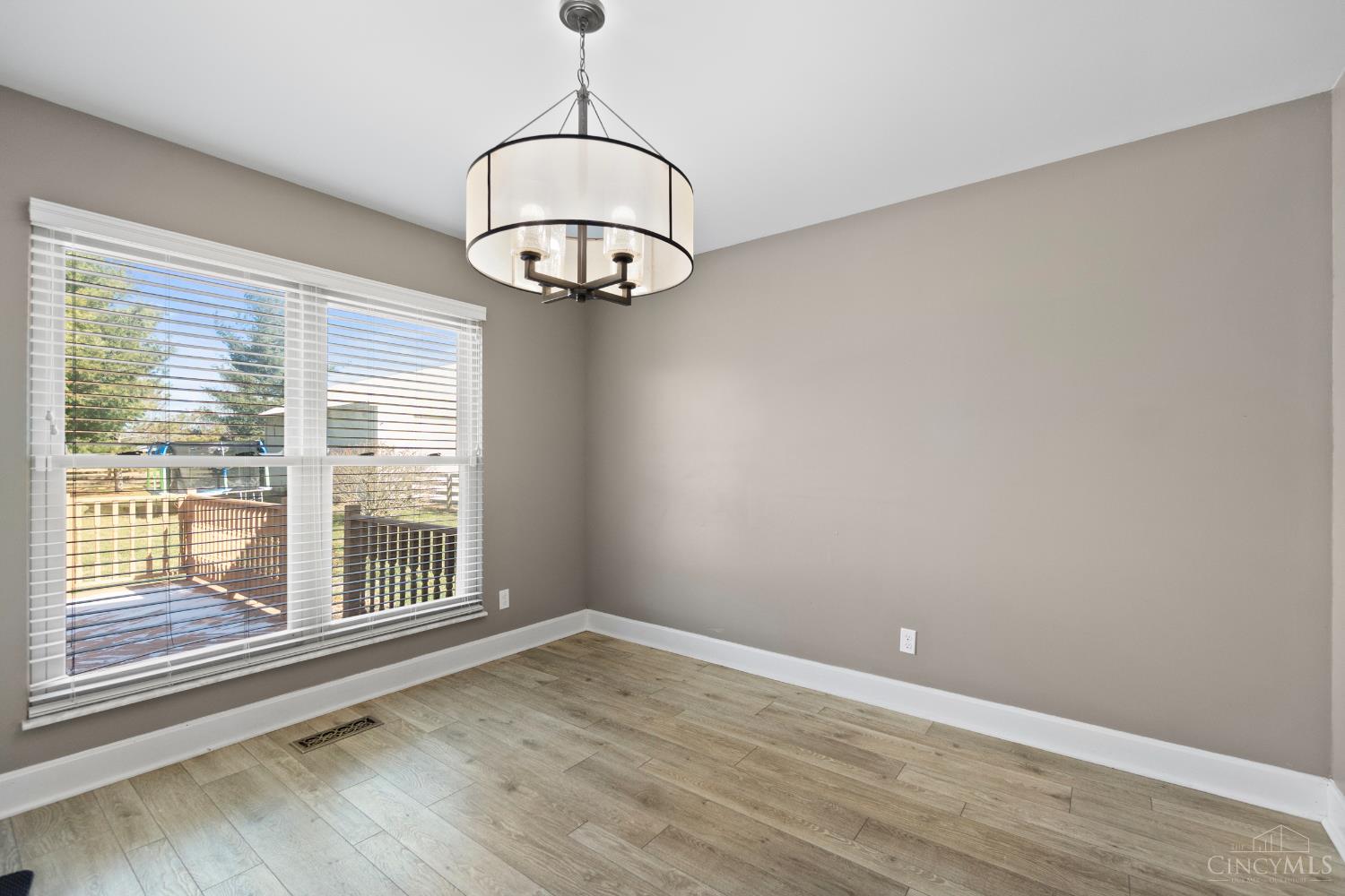 2516 West Pekin Road Springboro, OH 45066 - Photo 9 of 48 Gallery Image 9