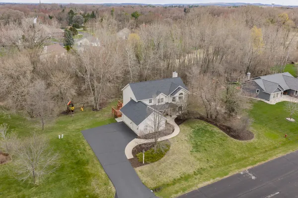 $649,000 | 412 East Red Pine Circle, Dousman, WI 53118