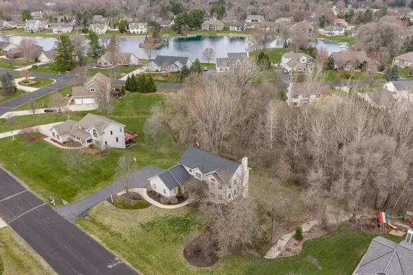 $649,000 | 412 East Red Pine Circle, Dousman, WI 53118