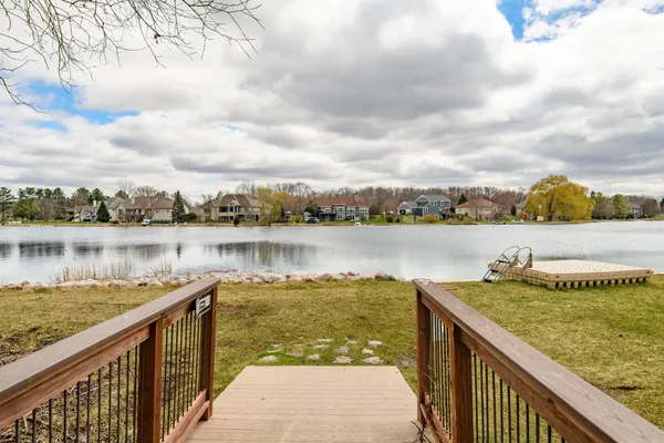 $649,000 | 412 East Red Pine Circle, Dousman, WI 53118