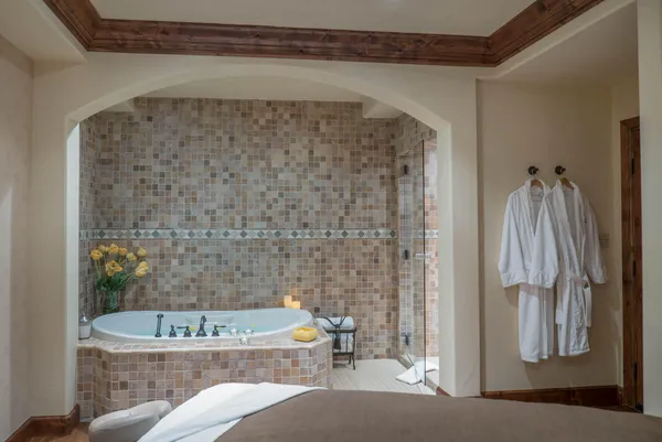 $230,000 | 680 Sun Valley Road, Unit D4, Ketchum, ID 83340