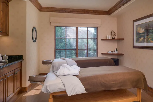 $230,000 | 680 Sun Valley Road, Unit D4, Ketchum, ID 83340