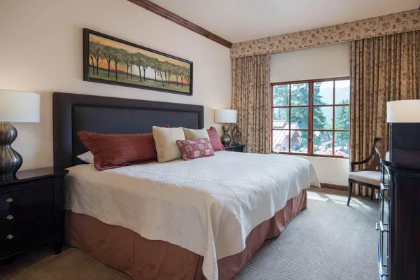 $230,000 | 680 Sun Valley Road, Unit D4, Ketchum, ID 83340