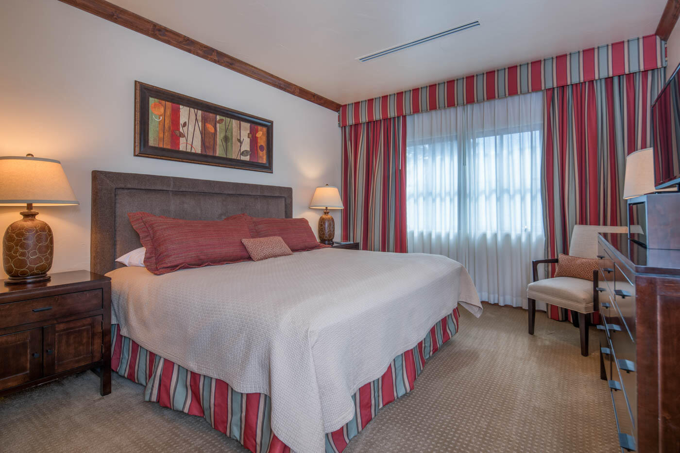 680 Sun Valley Road, Unit D4 Ketchum, ID 83340 - Photo 9 of 39 12-1